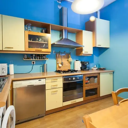 Apartament Delille *