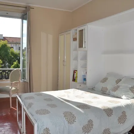 Apartament Delille *